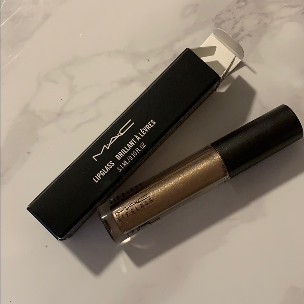 MAC Lipglass EXPLICT... *NEW*